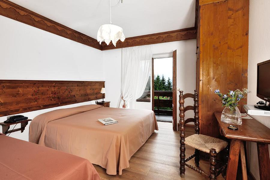 Hotel Touring Madonna di Campiglio Exterior foto
